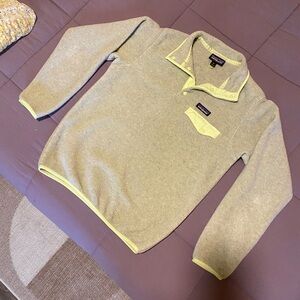Patagonia Synchilla Snap-T Fleece in Oatmeal and Heather Yellow